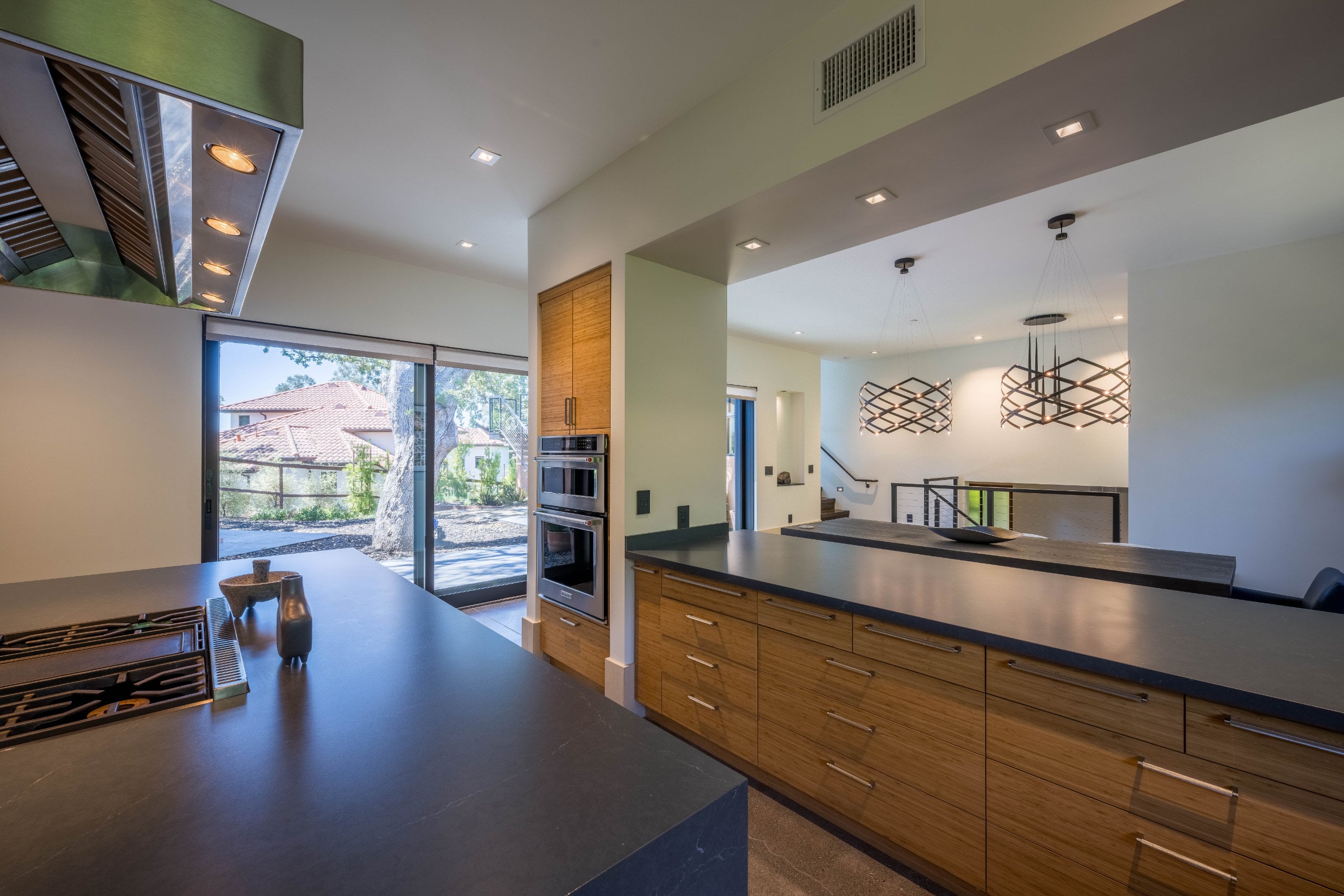 37 pascale court 80390 12
