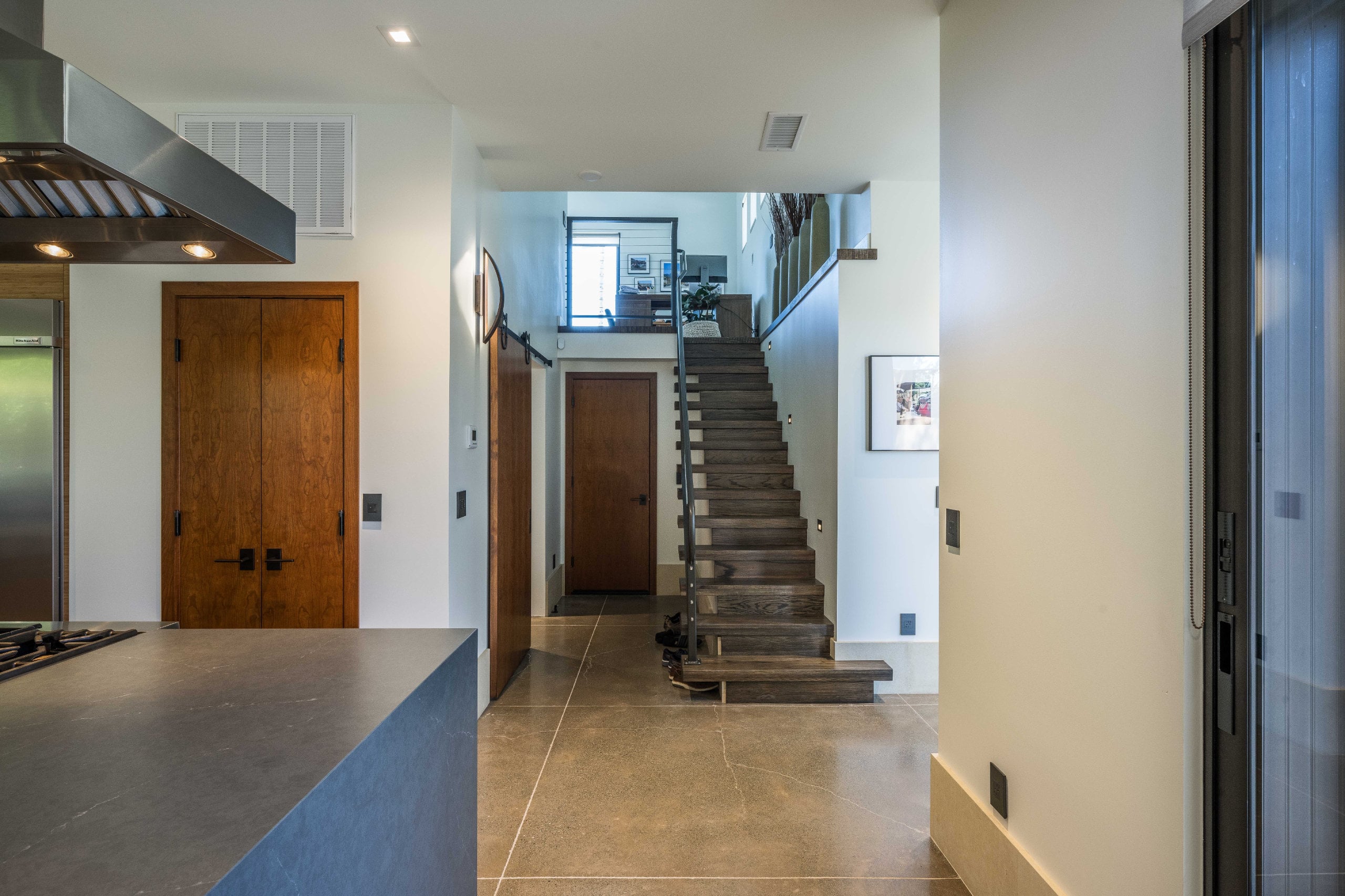 37 pascale court 80390 19