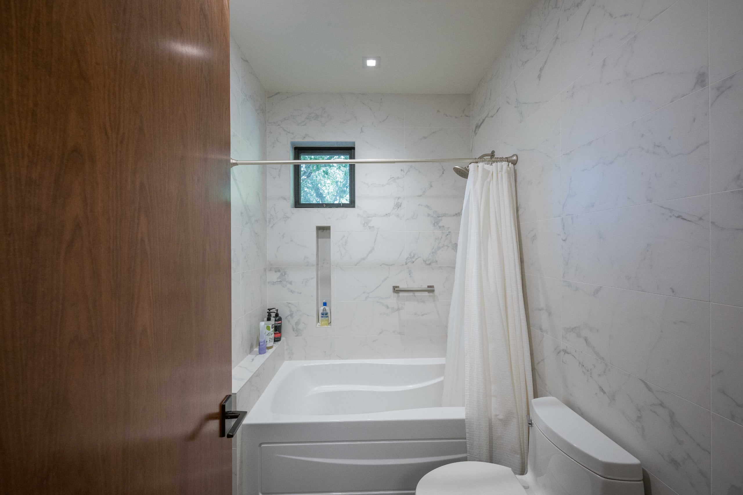 37 pascale court 80390 28