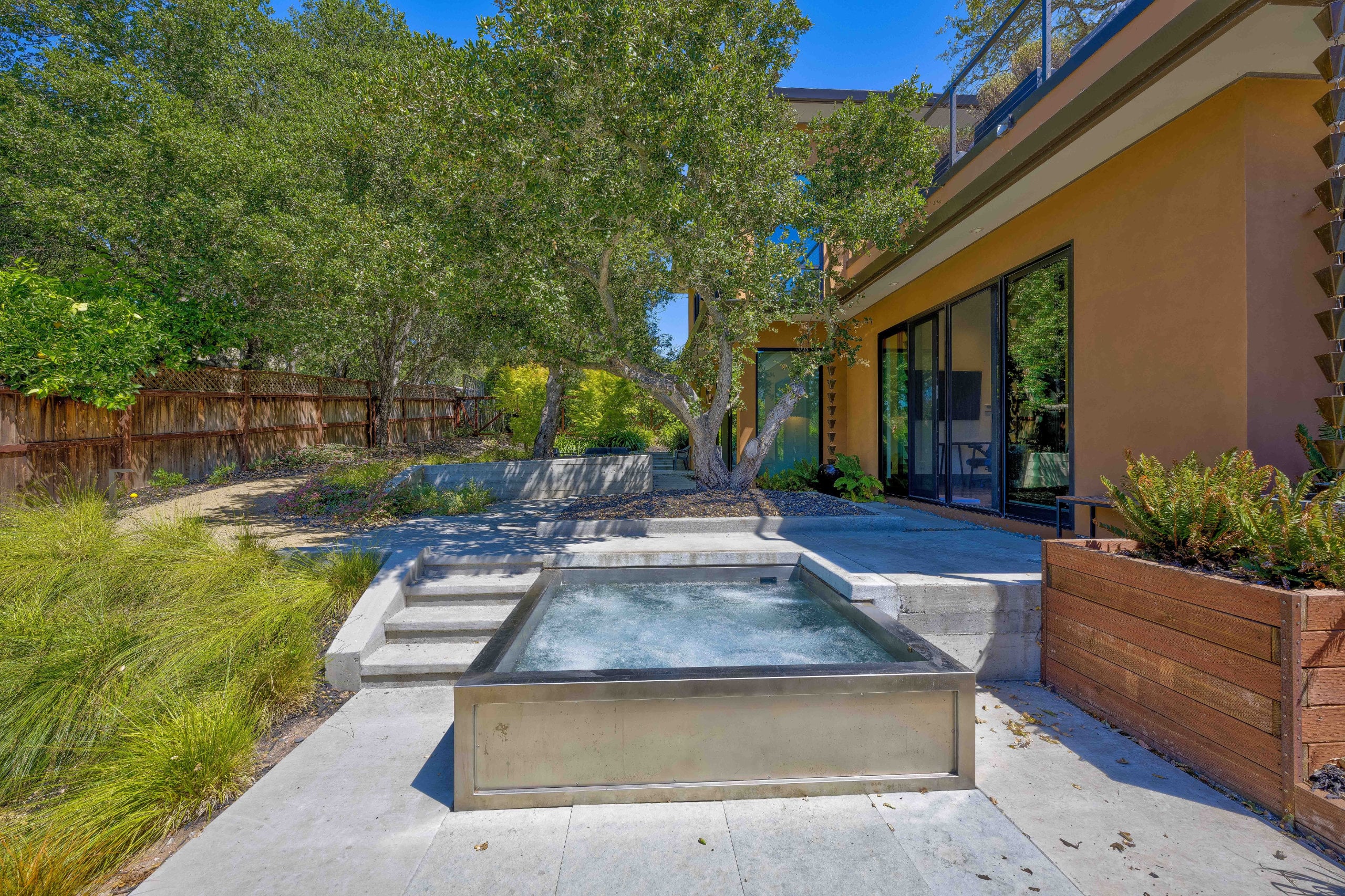 37 pascale court 80390 33